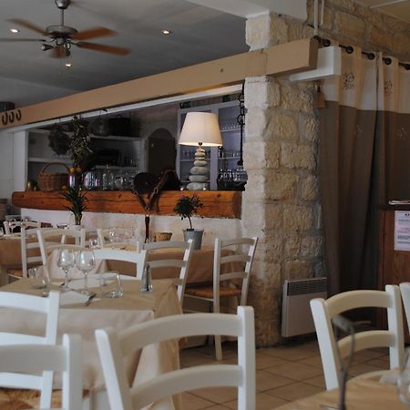 Hôtel Restaurant Le Provençal Le Grau-du-Roi Exterior foto